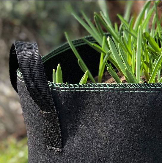 Découvrez les sacs de plantations pour fleurs, légumes